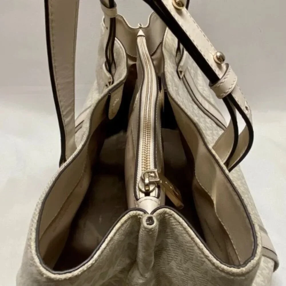 Michael Kors Griffin Large Logo Tote Natural Jacqard Canvas Leather Trim GUC‎